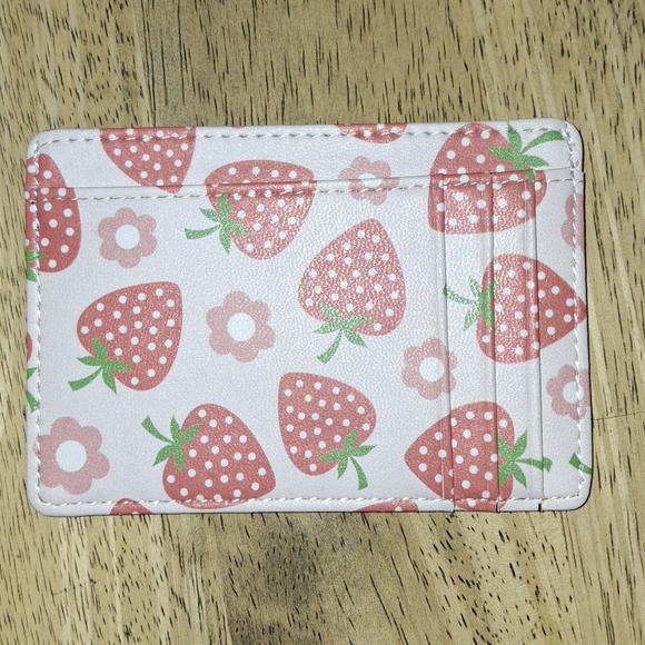 strawberry print cardholder case - Picture 2 of 3